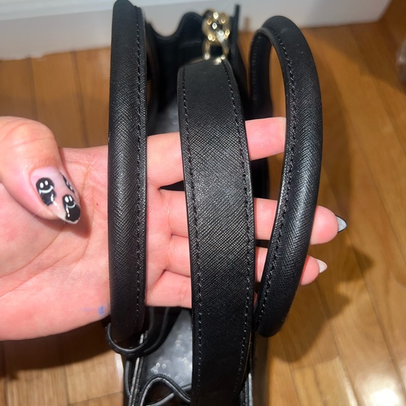 Michael Kors, Black Handbag - Picture 5 of 14